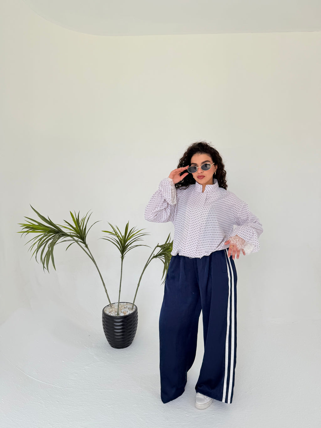 Bella dot sweatshirt