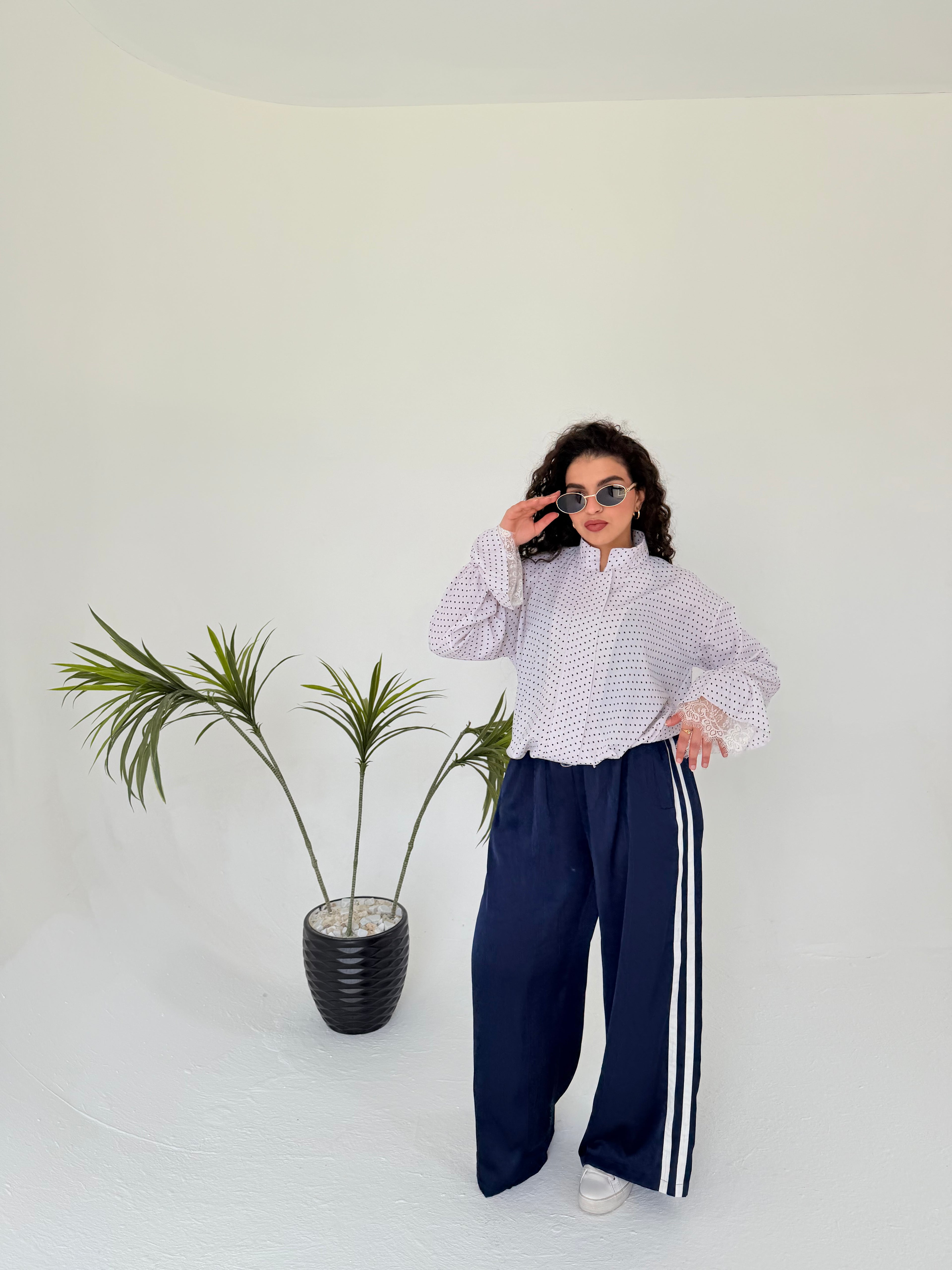 Bella dot sweatshirt